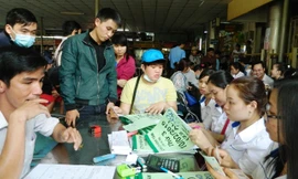 Bán vé xe đò tết tại bến xe Miền Đông. 100% DN chưa giảm giá cước là các hãng xe đò ngoài tỉnh.