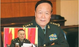 Quách Bá Hùng (ảnh lớn) và con trai Quách Chính Cương.