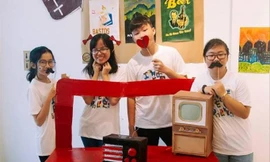 The People “truyền lửa” bảo vệ môi trường đến các bạn trẻ.