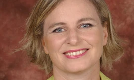 Kẻ ấu dâm phải mua sách cho nạn nhân