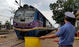 Bỏ tiêu chuẩn về vòng ngực và răng vẩu của nhân viên đường sắt