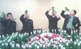 Một cuộc “đấu tửu” trong doanh trại quân đội.