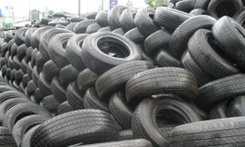 Buôn lậu hơn 3.800 tấn lốp ô tô đã qua sử dụng