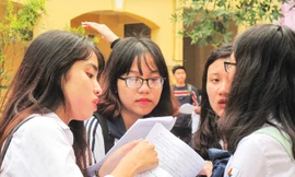 Không còn điểm sàn chung, nhiều trường sẽ “vét” thí sinh bằng mọi cách. Ảnh: Nghiêm Huê.