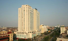 Bán tòa tháp có bãi đỗ máy bay 735 tỷ đồng