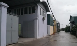 Những cơ sở sản xuất này đang tạo công ăn việc làm cho cả ngàn người dân địa phương. Ảnh: P.V