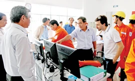 Tập trung cao độ chuẩn bị đóng điện cáp ngầm 110 kV xuyên biển Hà Tiên-Phú Quốc