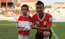 Mai Tiến Thành: Yêu đã, chơi bóng đã, vợ con tính sau