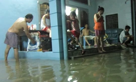 Nhiều người mắc bệnh ngoài da sau triều cường