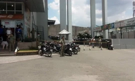 Xung quanh hiện trường được phong tỏa.