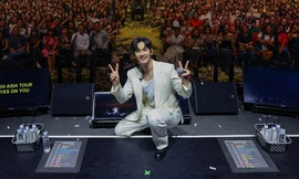 Kim Soo Hyun buộc phải tham gia fan meeting vì số tiền bồi thường "khủng"?