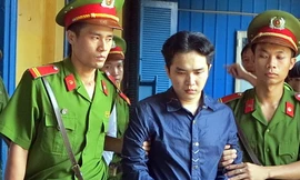 ‘Phê’ bồ đà, chém chết 2 bé gái song sinh