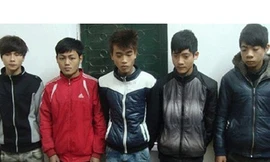 Giải đen cuối năm bằng gái trinh