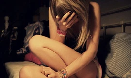 Hội khoe thân và cạm bẫy sau những bộ ảnh nuy