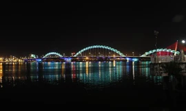 19g35 tối 25/5, đoàn thuyền Clipper Race 2015 – 2016 sẽ bắt đầu diễu hành trên sông Hàn. Ảnh: Thanh Trần. 