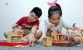 Trung Thu năm nay, những bộ đồ chơi xếp hình rất mới mẻ nhưng lại mang phong cách truyền thống sẽ được giới thiệu với các bạn nhỏ có sở thích tìm hiểu về ngày Rằm tháng tám.