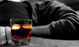 23 người Pakistan chết vì ngộ độc rượu lậu vào dịp Giáng sinh