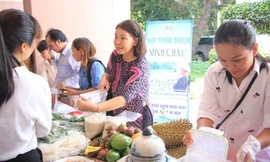 Mô hình chợ phiên khởi nghiệp đầu tiên trong trường đại học