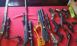 Số vũ khí thu giữ tại nhà của Vũ Quang Hùng