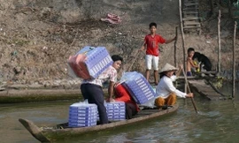 Báo tin buôn lậu được thưởng tối đa 200 triệu đồng