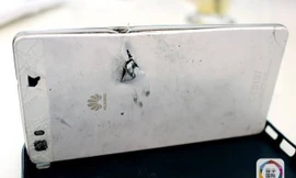 Shanghaiist đưa tin, doanh nhân Siraaj Abraham (41 tuổi) bị vướng vào một vụ cướp có vũ trang bên ngoài nhà ở Cape Town, Nam Phi hồi cuối tháng Tám.