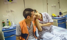 Chị Thiên Hương bị mắc căn bệnh hiểm nghèo tan máu bẩm sinh (Thalassemia). Sống trên đời được 30 năm thì 2/3 thời gian đó chị phải gắn liền với bệnh viện, truyền máu.