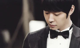 Ngôi sao hạng A Hàn Quốc Park Yoochun bị vướng scandal tấn công tình dục.