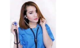 Không chỉ xinh đẹp, Phương Anh còn gây ấn tượng bởi bảng thành tích học tập tốt và tích cực tham gia các hoạt động ngoại khóa