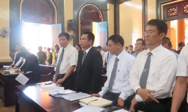 Sau 13 ngày xét xử, nay phiên tòa ‘đại án’ 9.000 tỷ đồng bắt đầu phần xét hỏi của các luật sư. Do ông Thanh nhập viện và bà Trần Ngọc Bích (con gái ông Thanh) phải lo cho bố mình nên vậy ông Thanh và bà Bích cùng không tham gia phiên tòa hôm nay. Ảnh: Tân