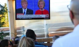 Trump – Cliton tranh luận phá vỡ kỷ lục truyền hình