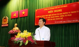 Bí thư Đinh La Thăng cho rằng kéo giảm tội phạm vẫn còn khiêm tốn.Ảnh P.Long