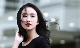 Lê Thị Hà Thu nổi tiếng với danh hiệu Á hậu Đại dương 2014. Năm 2015, người đẹp tuổi Nhâm Thân đại diện Việt Nam tham gia cuộc thi Hoa hậu Liên lục địa (Miss Intercontinental) và lọt vào top 17 nhờ giải phụ Người đẹp được yêu thích nhất.