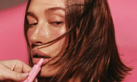 Son dưỡng và son bóng - hai "tượng đài" trong lòng các tín đồ làm đẹp