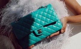 Sắm hàng hiệu secondhand trên TikTok sẽ là xu hướng tới đây của Gen Z?
