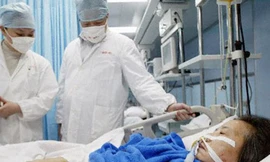 Dịch SARS làm 800 người chết năm 2003 - Ảnh: Pbs