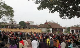 Xem nông dân vui Tết