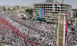 Đám đông biểu tình ở Syria. Ảnh: Journal of Foreign Relations