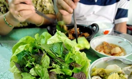 Người béo phì nên ăn Tết thế nào?