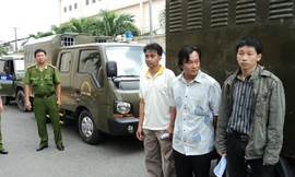 Lừa đảo hàng trăm tỷ đồng: Nhiều ngân hàng dính bẫy