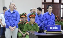 Ngày 11/4, Tòa án Cấp cao tại Hà Nội xử phúc thẩm, tuyên y án tử hình với Nguyễn Văn Tình về hành vi mua bán ma túy.