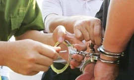 Bắt giữ, ép người cũ nhận tội ma túy thay 'vợ mới'