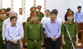 Ông Đinh La Thăng và các đồng phạm tại tòa.