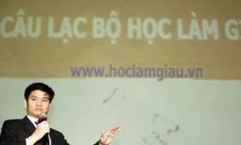 Phạm Thanh Hải tại một buổi thuyết trình.