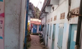 Khu phòng trọ bé L. bị hành hạ.