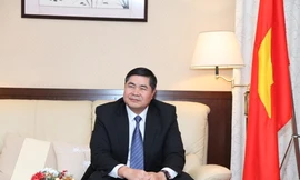 Đại sứ Việt Nam tại Nhật Bản Đoàn Xuân Hưng.