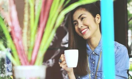 Tăng Thanh Hà rạng rỡ với vai trò giám khảo tại cuộc thi Master Chef - Vua đầu bếp Việt Nam 2014.