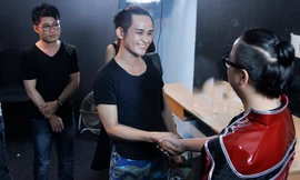 'Bản sao' của danh hài Xuân Hinh - nhà thiết kế Tuấn Vũ đã nói lời chia tay chương trình Project Runway sau tập 5 phát sóng tối 8/6.