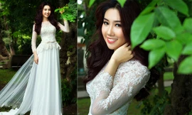 Thúy Ngân khoe đường cong gợi cảm với áo dài ren