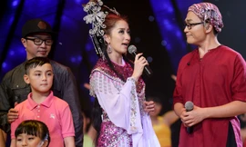 Khánh Thi hóa Hằng Nga xinh đẹp khi dẫn BNHV nhí.