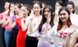 Các thí sinh đang tích cực tập luyện để chuẩn bị cho đêm chung khảo khu vực phía Bắc.